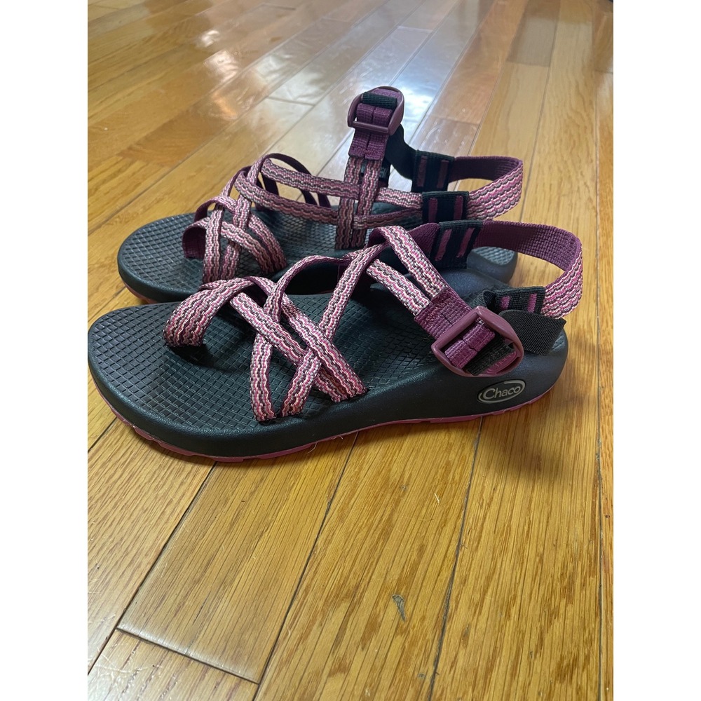 Chaco Z Cloud 2 Womens 7 Purple Strappy Toe Loop Athletic Hiking Sandals